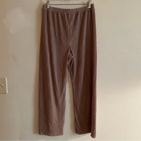 Ro&De wide leg metallic sheen pleated capri pant - Picture 7 of 8